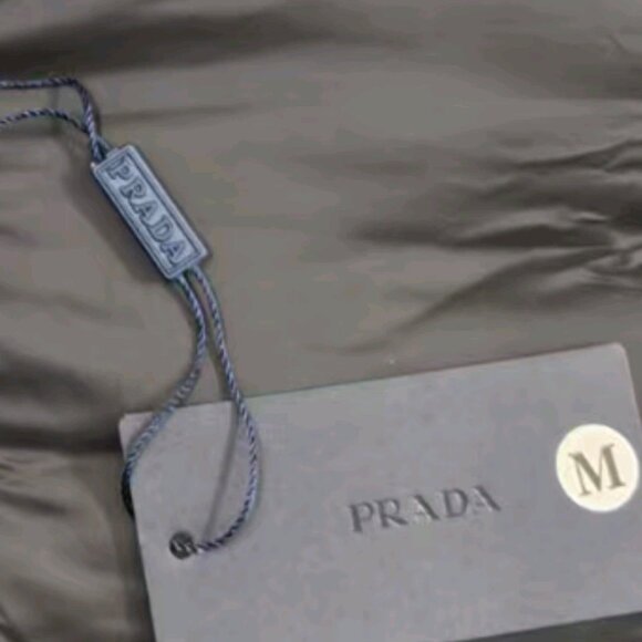 Women's Designer Winter Jacket - Picture 3 of 5